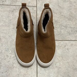 UGG Brown Suede Ankle Boots with Fur Lining